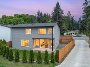 719 Edmonds Way, Edmonds WA 98020