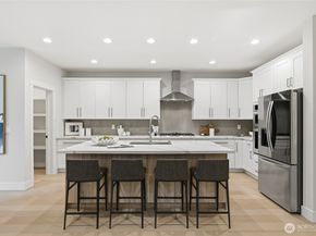 719 Edmonds Way, Edmonds WA 98020