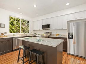 13000 Admiralty Way G101, Everett WA 98204