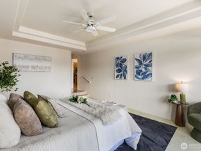 2349 Harbor Avenue SW 701, Seattle WA 98126
