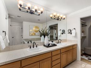 2349 Harbor Avenue SW 701, Seattle WA 98126