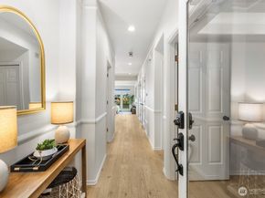 2349 Harbor Avenue SW 701, Seattle WA 98126