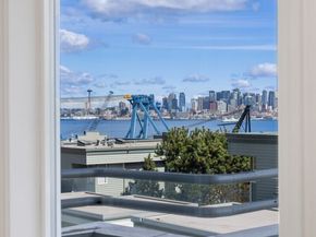 2349 Harbor Avenue SW 701, Seattle WA 98126
