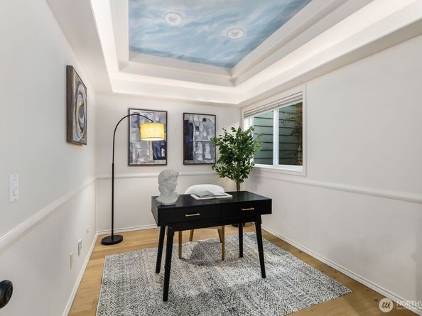 2349 Harbor Avenue SW 701, Seattle WA 98126