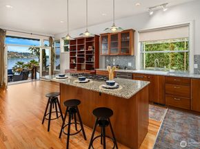 8418 Island Drive S, Seattle WA 98118