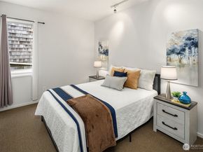 8418 Island Drive S, Seattle WA 98118