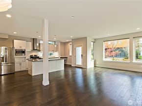 1471 14th Place NE, Issaquah WA 98029