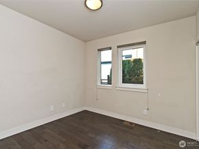1471 14th Place NE, Issaquah WA 98029