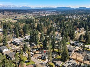 13017 NE 113th St 1, Kirkland WA 98033