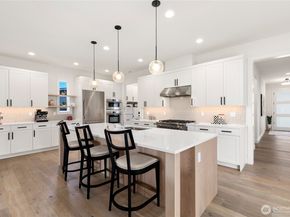 13017 NE 113th St 1, Kirkland WA 98033