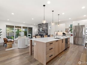 13017 NE 113th St 1, Kirkland WA 98033