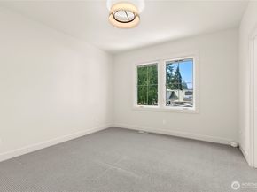 13017 NE 113th St 1, Kirkland WA 98033