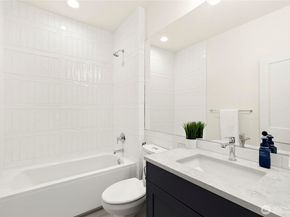 13017 NE 113th St 1, Kirkland WA 98033