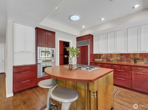 1434 108th Avenue NE, Bellevue WA 98004