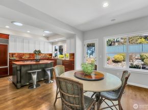 1434 108th Avenue NE, Bellevue WA 98004