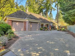 1434 108th Avenue NE, Bellevue WA 98004