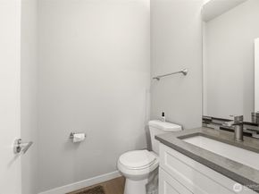 12102 10th Drive SE B, Everett WA 98208