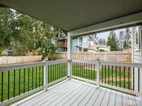 12102 10th Drive SE B, Everett WA 98208