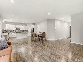 12102 10th Drive SE B, Everett WA 98208