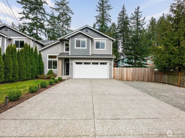 12102 10th Drive SE B, Everett WA 98208