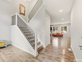 12102 10th Drive SE B, Everett WA 98208