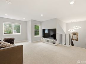12102 10th Drive SE B, Everett WA 98208