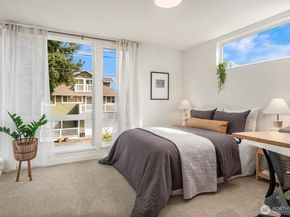 6710 36th Avenue SW B, Seattle WA 98126