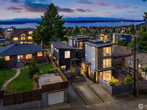 6710 36th Avenue SW B, Seattle WA 98126