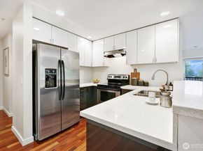 6219 NE 181st Street 301, Kenmore WA 98028