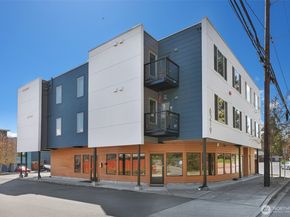 6219 NE 181st Street 301, Kenmore WA 98028