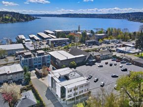 6219 NE 181st Street 301, Kenmore WA 98028