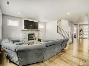 12482 SE 301st Place, Auburn WA 98092