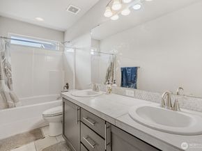 12482 SE 301st Place, Auburn WA 98092