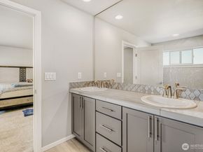 12482 SE 301st Place, Auburn WA 98092