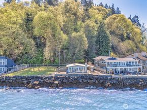 10873 Point Vashon Drive SW, Vashon WA 98070