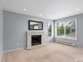 11215 NE 128th Street L301, Kirkland WA 98034