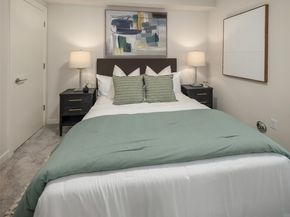 105 NW 39th Street B, Seattle WA 98107