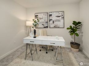 105 NW 39th Street B, Seattle WA 98107