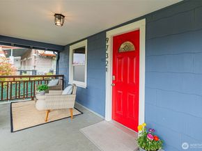 9732 59th Avenue S, Seattle WA 98118