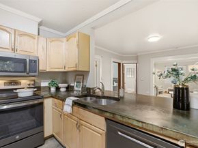9732 59th Avenue S, Seattle WA 98118