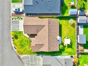 2721 211th Place SW, Lynnwood WA 98036
