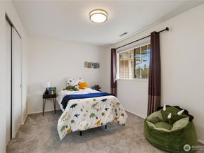 2721 211th Place SW, Lynnwood WA 98036