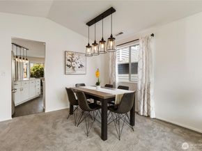 2721 211th Place SW, Lynnwood WA 98036