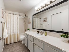 2721 211th Place SW, Lynnwood WA 98036