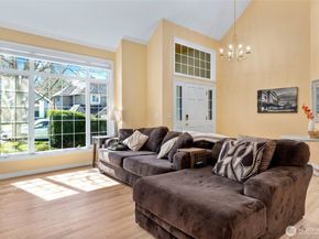 8012 NE 151st Court, Kenmore WA 98028