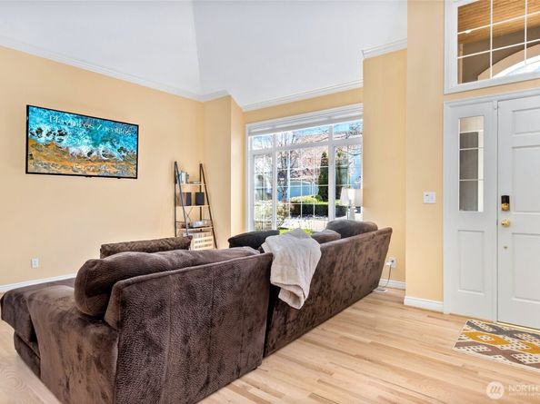 8012 NE 151st Court, Kenmore WA 98028