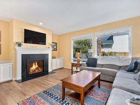 8012 NE 151st Court, Kenmore WA 98028