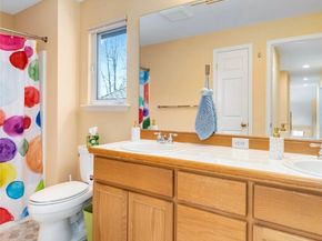 8012 NE 151st Court, Kenmore WA 98028