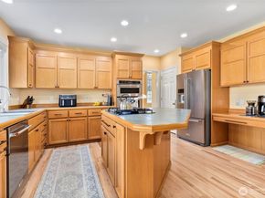 8012 NE 151st Court, Kenmore WA 98028