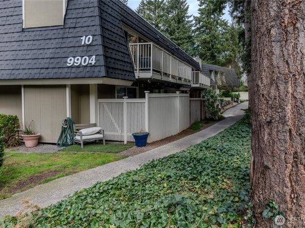 9904 NE 124th Street 1005, Kirkland WA 98034